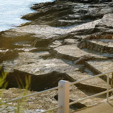 Fontana 2* Jelsa (Hvar)